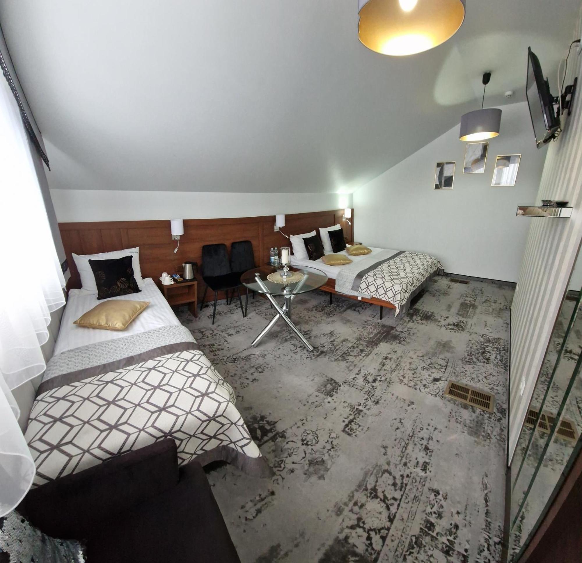 Cynamon Hotel Nowy Sącz Eksteriør billede