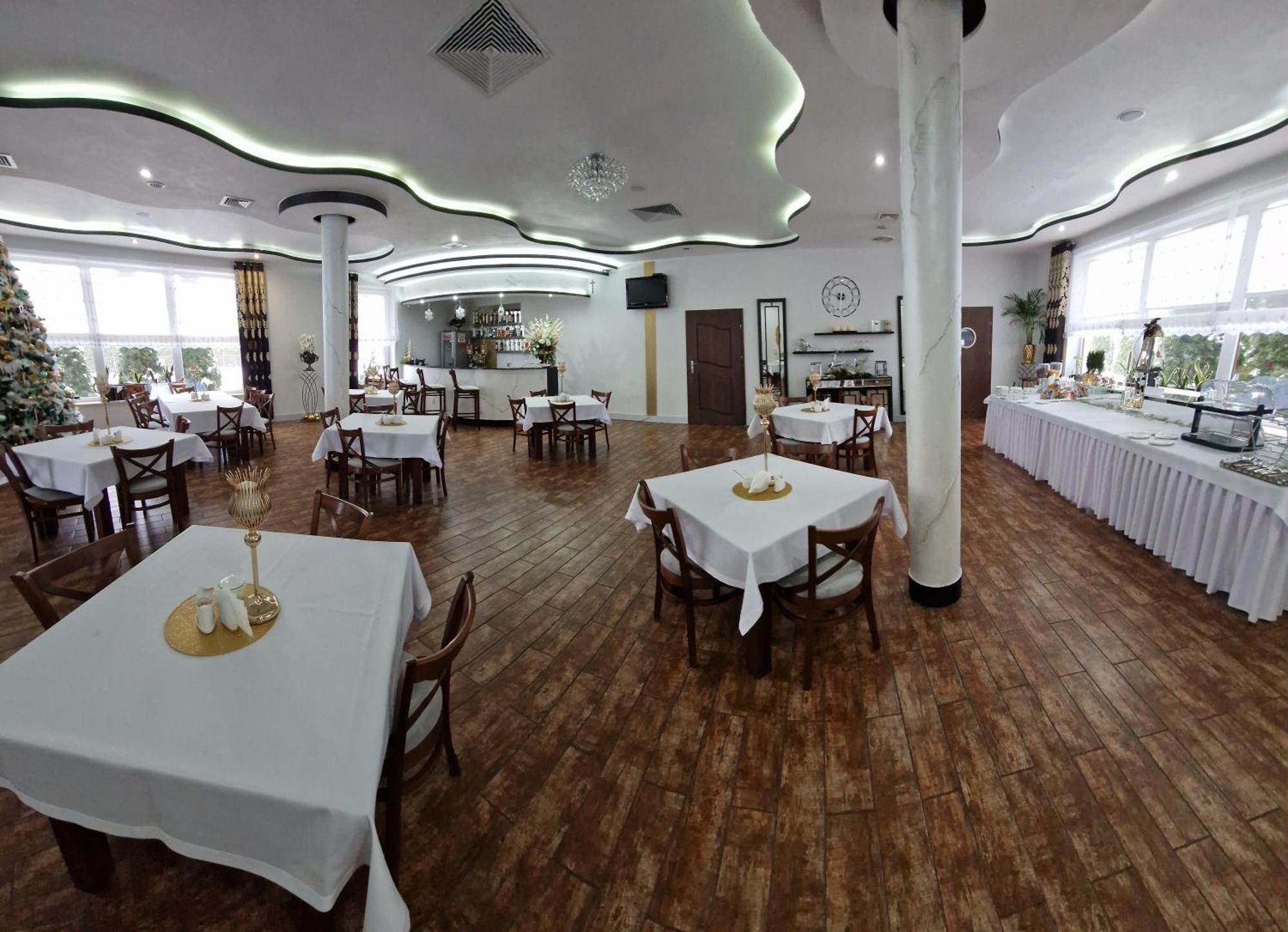 Cynamon Hotel Nowy Sącz Eksteriør billede