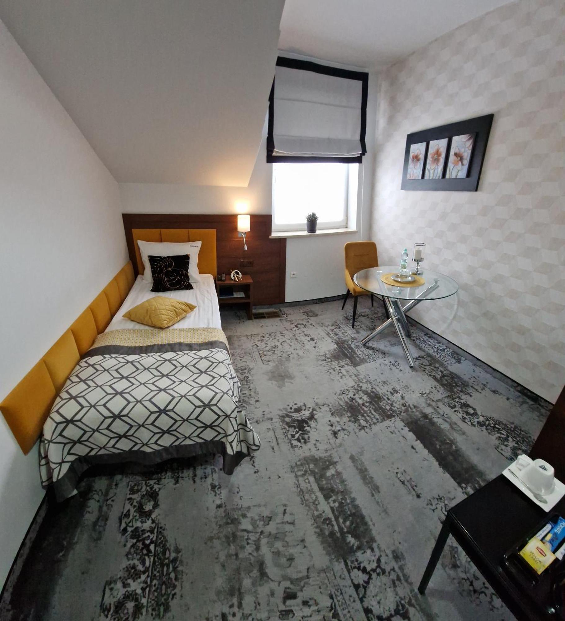 Cynamon Hotel Nowy Sącz Eksteriør billede